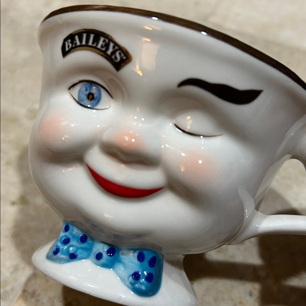 vintage BAILEYS IRISH CREAM ceramic mug 1996 Limited Edition winking face cup - Picture 8 of 9